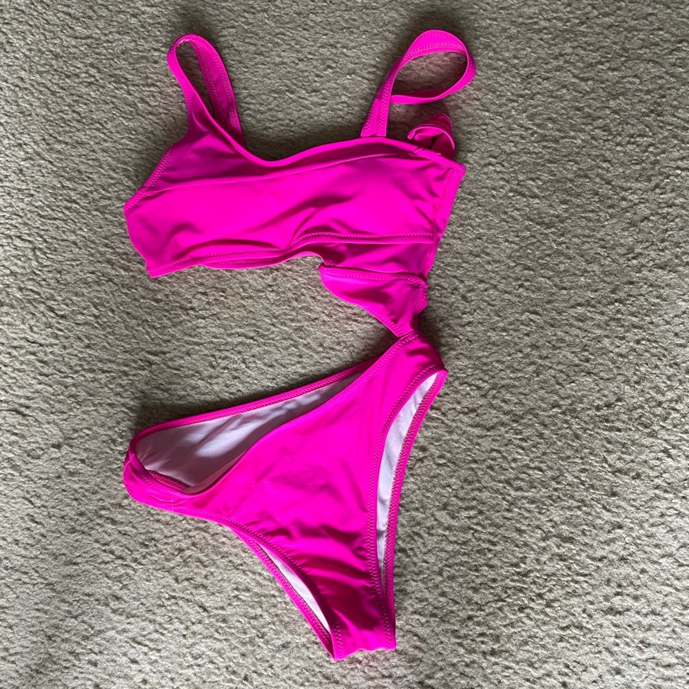 Bathing suit